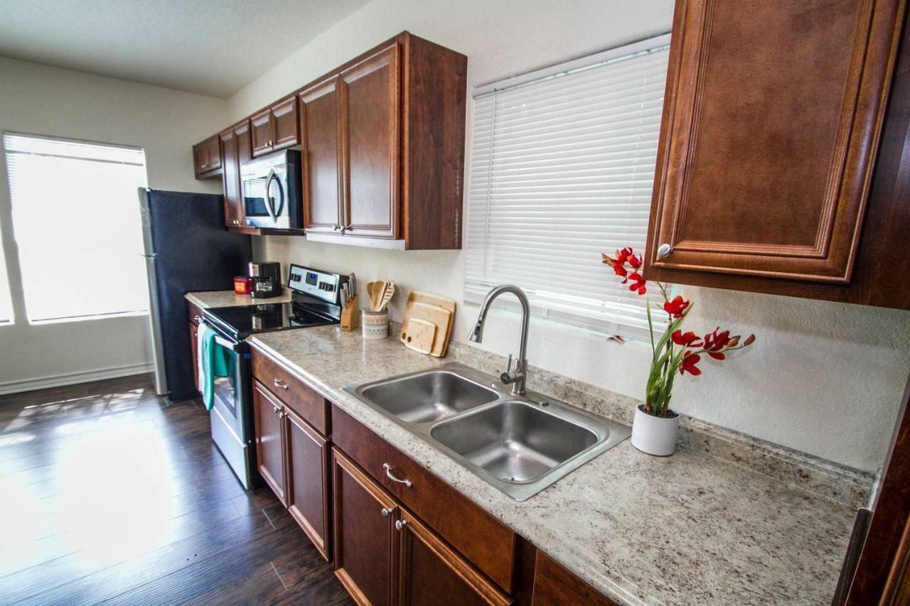 Hays St Cozy Remodeled 2Br/2Ba House Sleeps 8 Daire San Antonio Dış mekan fotoğraf