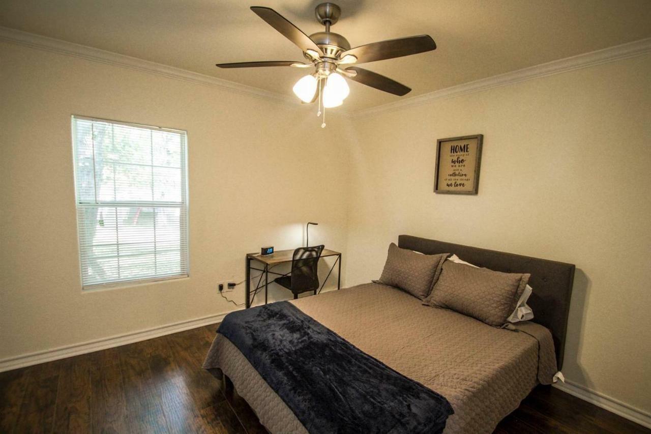 Hays St Cozy Remodeled 2Br/2Ba House Sleeps 8 Daire San Antonio Dış mekan fotoğraf