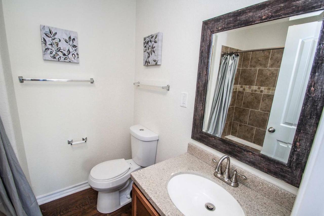 Hays St Cozy Remodeled 2Br/2Ba House Sleeps 8 Daire San Antonio Dış mekan fotoğraf